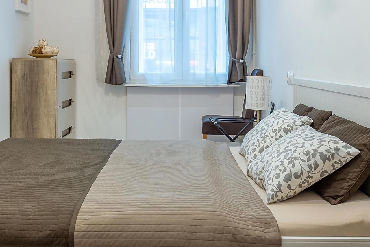Goldcentral Apartment Dob Budapesta Exterior foto